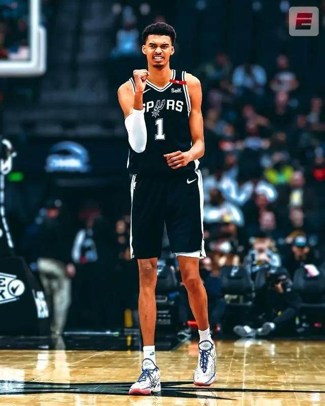 优直播中文网-梦想成真！马刺喜获文班亚马 波波维奇要再干几年？