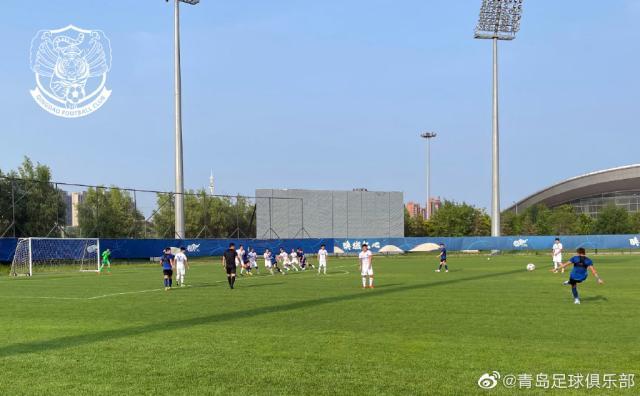 【热身】巴索戈温家宝破门张鹭建功 青岛队2比3申花